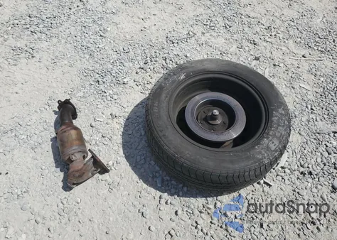 1999 Mercury Grand Marquis Gs z USA, uszkodzony, nr VIN 2MEFM74WXXX635856